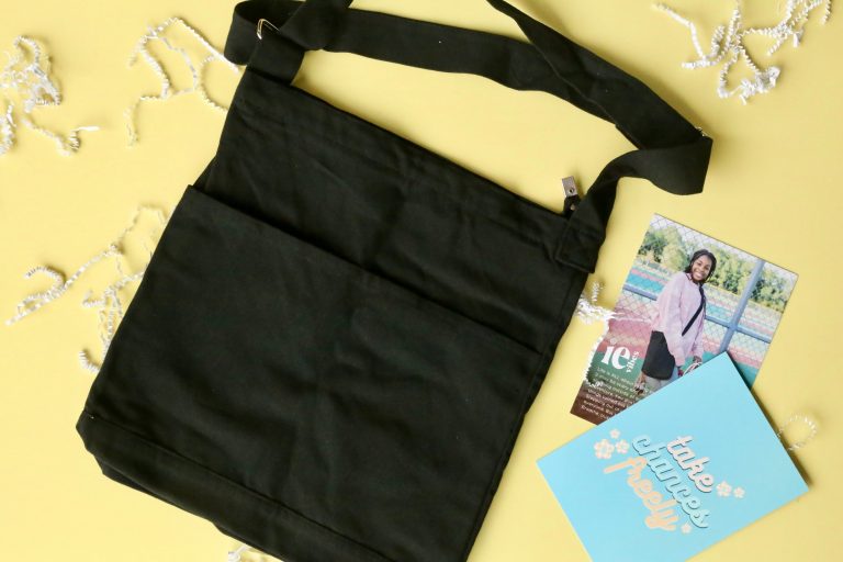 A Year of Boxes™ | Strong Self(ie) Review October 2022 - A Year of Boxes™